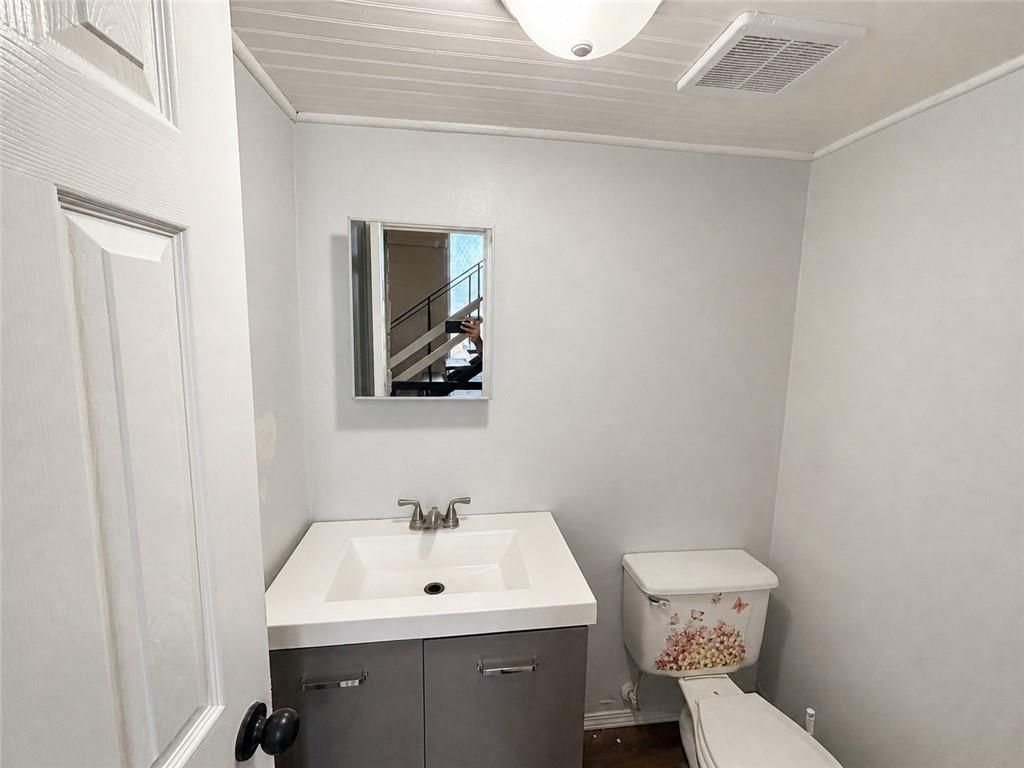 915 N 70th Terrace — photo 8