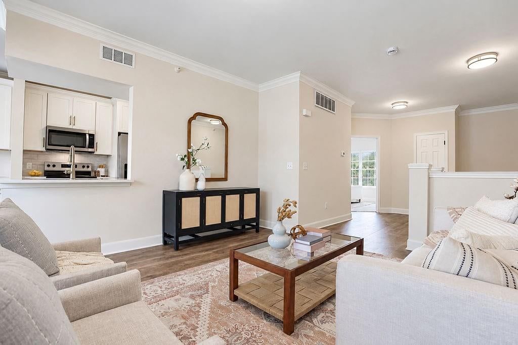 11607 Tomahawk Creek Parkway — photo 11