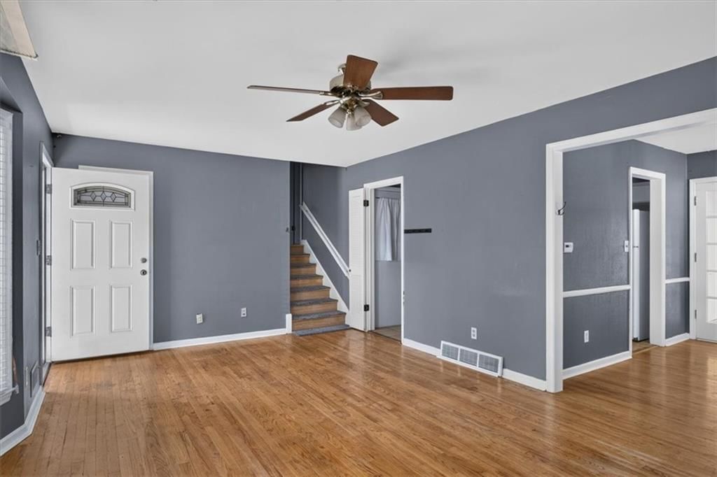 8810 W 72nd Terrace, Merriam, KS: listing photo 3