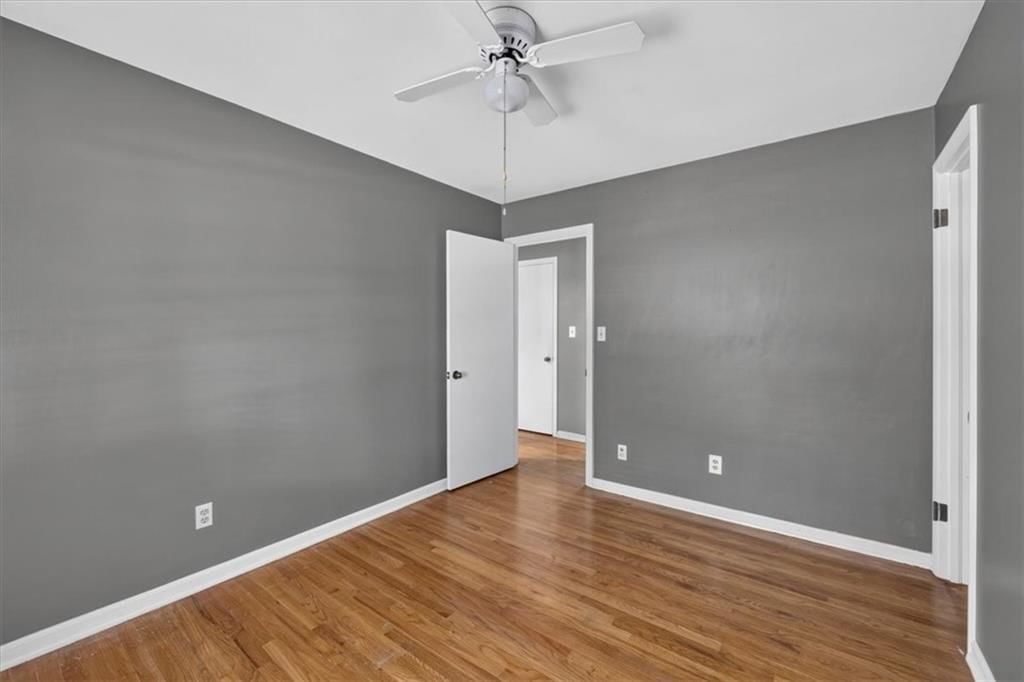 Photo 27 of 39 - 8810 W 72nd Terrace, Merriam, KS 66204
