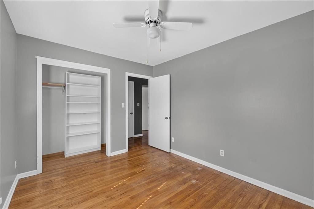Photo 29 of 39 - 8810 W 72nd Terrace, Merriam, KS 66204