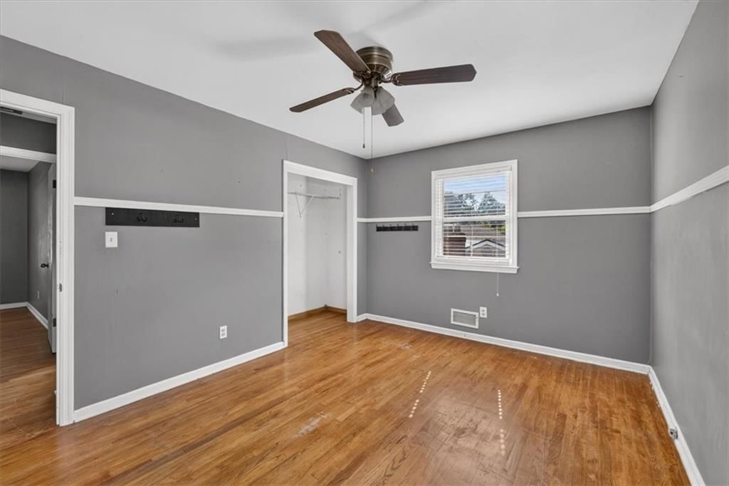 Photo 33 of 39 - 8810 W 72nd Terrace, Merriam, KS 66204