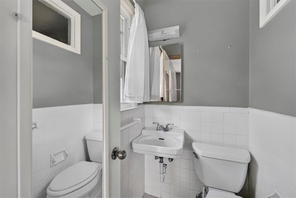 Photo 34 of 39 - 8810 W 72nd Terrace, Merriam, KS 66204