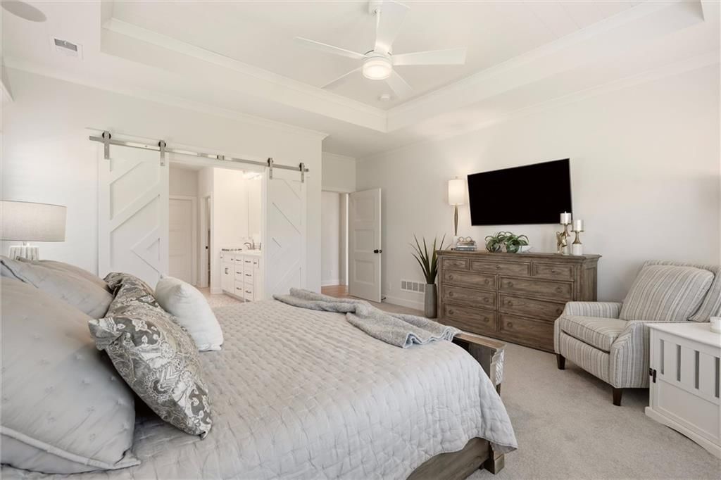 1210 Metfield Lane — photo 31