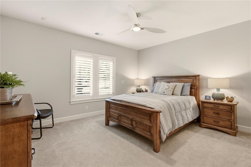 1210 Metfield Lane — photo 35