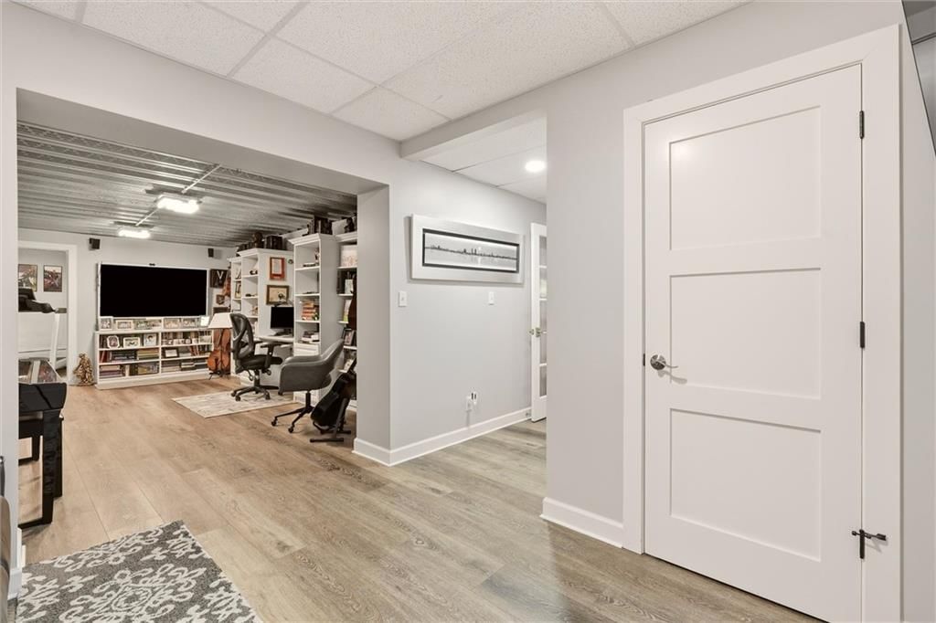 1210 Metfield Lane — photo 40