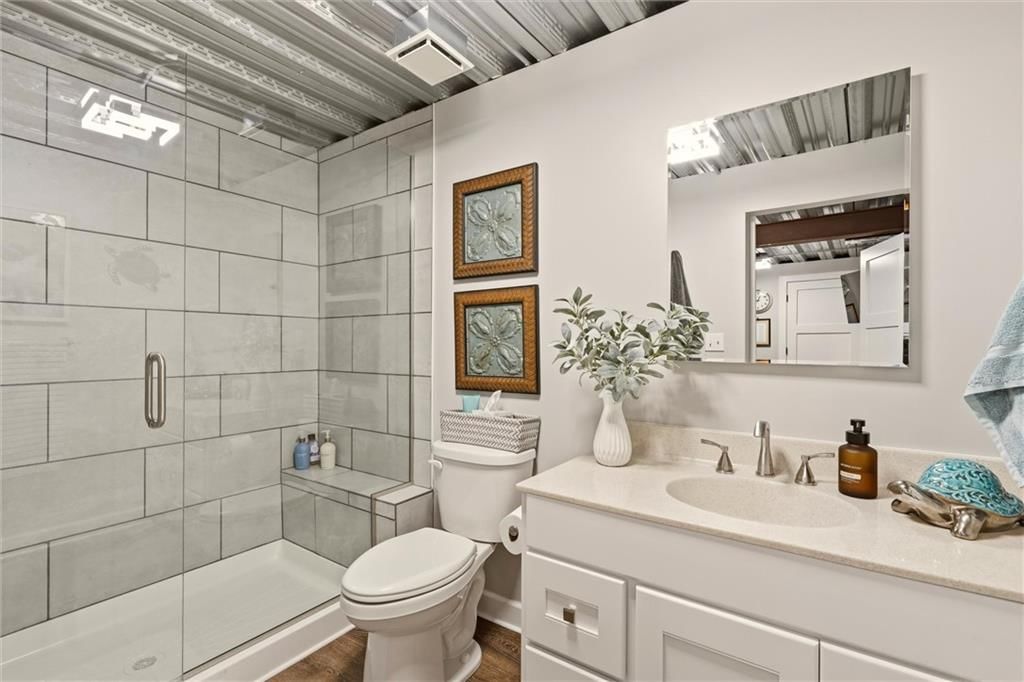 1210 Metfield Lane — photo 61