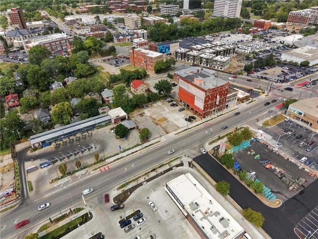 3260 Main Street — photo 9