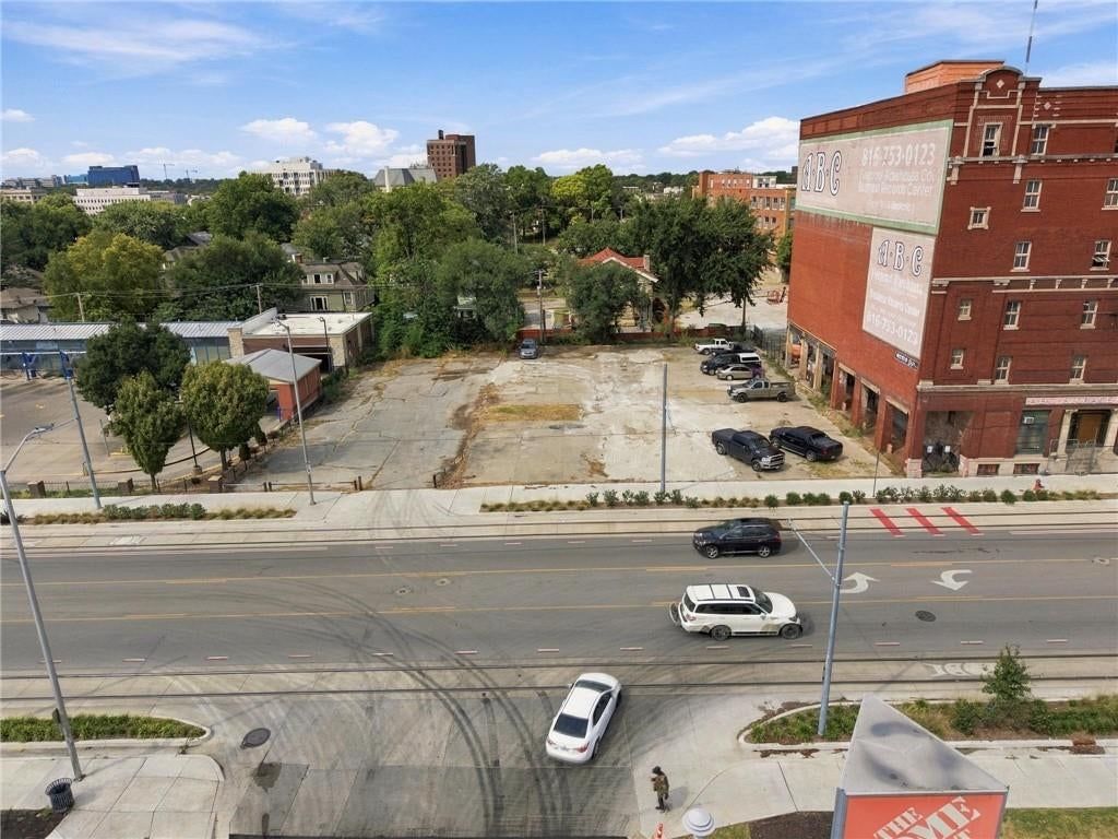 3260 Main Street — photo 11