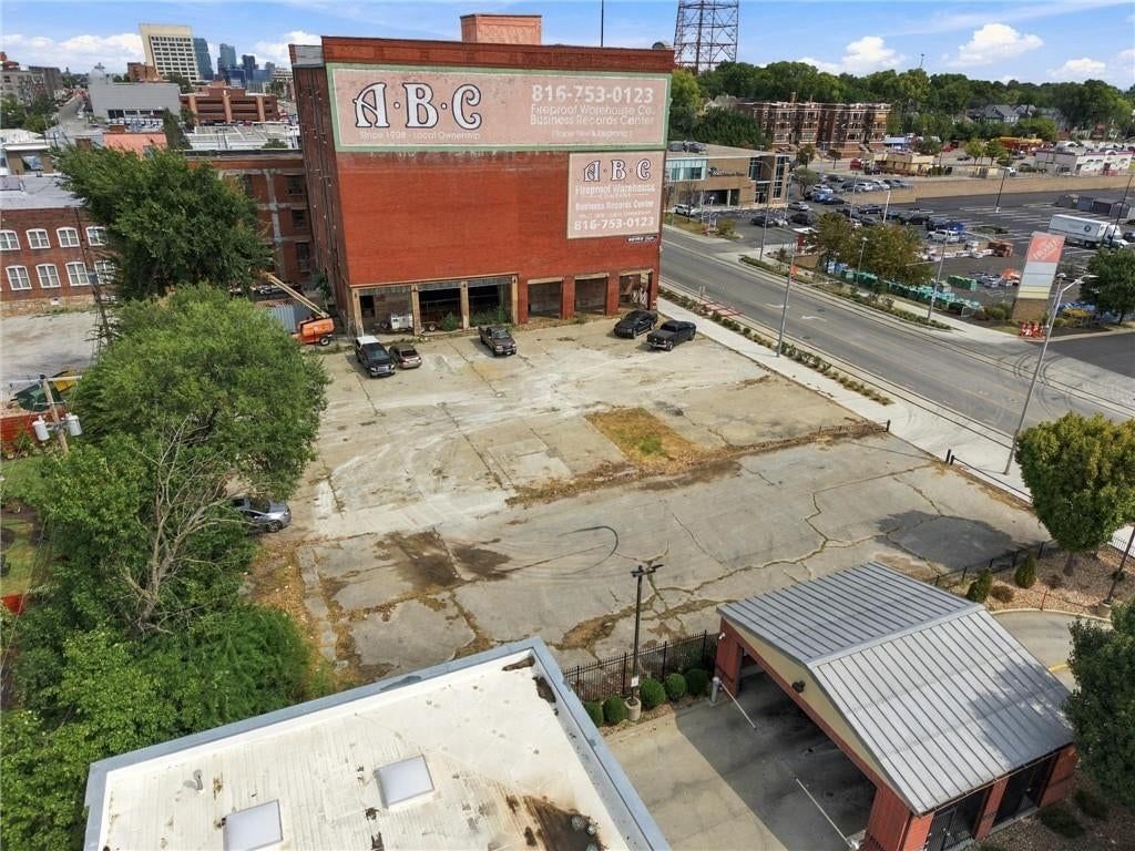 3260 Main Street — photo 12