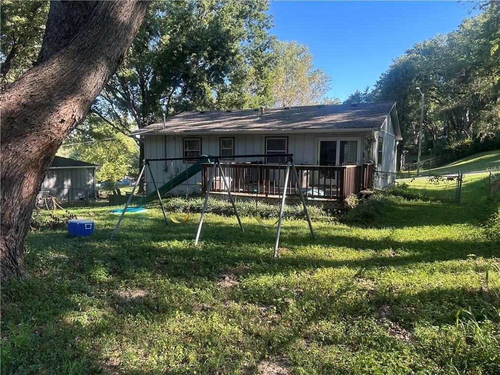 7001 Sloan Avenue — photo 10