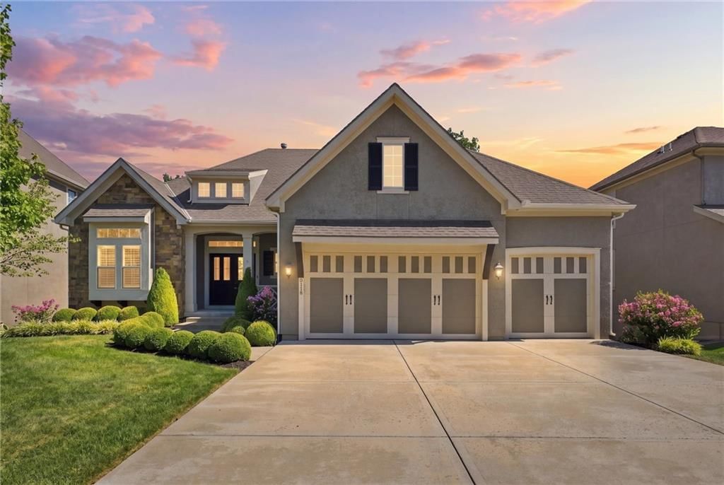 9118 W 178th Terrace, Overland Park, KS: listing photo 2