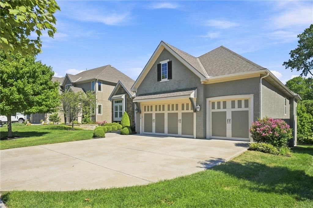 9118 W 178th Terrace, Overland Park, KS: listing photo 3