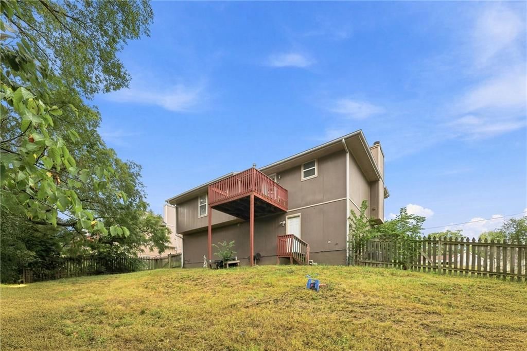 5409 N Poe Avenue, Kansas City, MO: listing photo 3