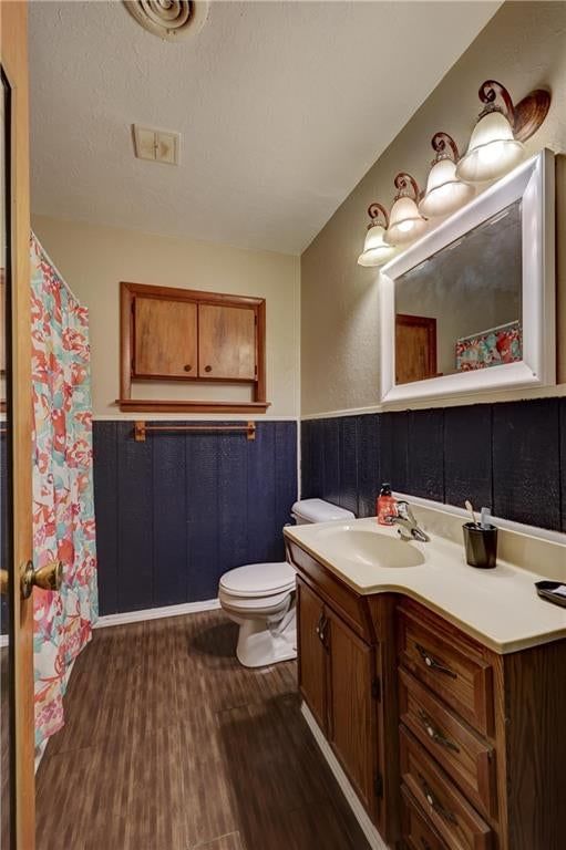 2205 Lincoln Avenue — photo 16