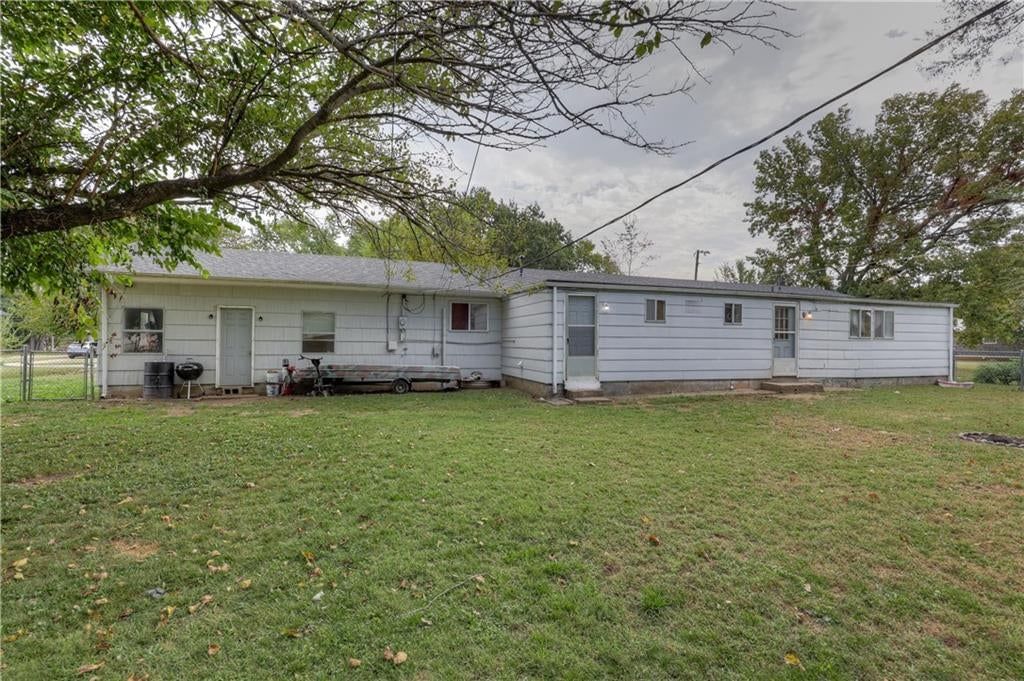 2205 Lincoln Avenue — photo 26