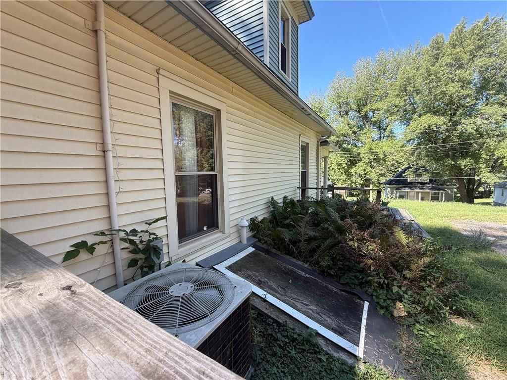 506 N Main Street — photo 3