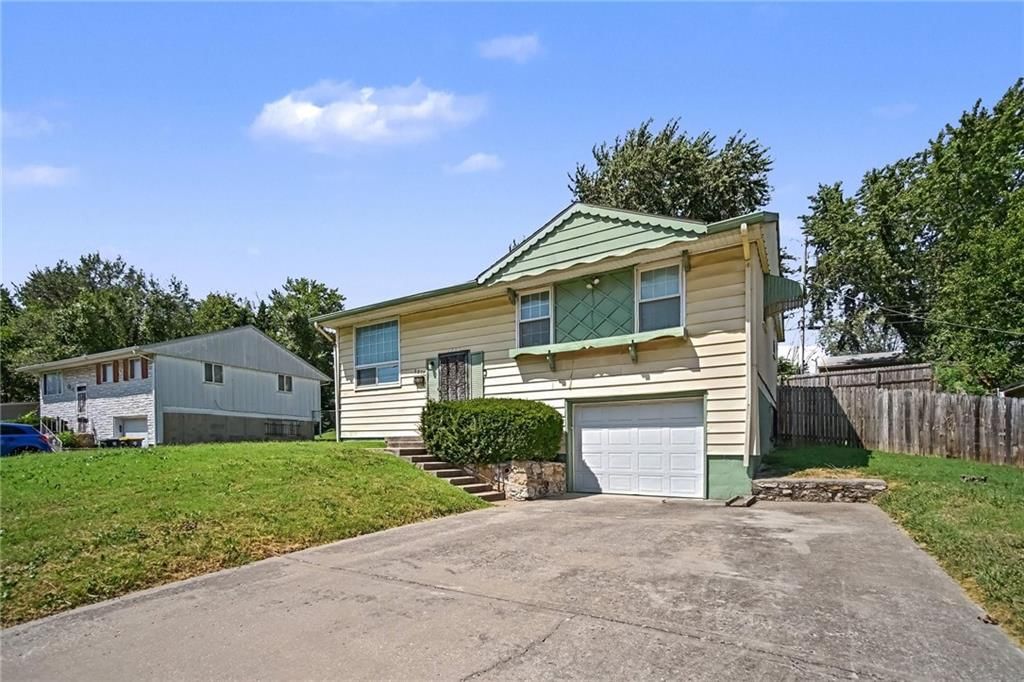 5228 Cypress Avenue — photo 2