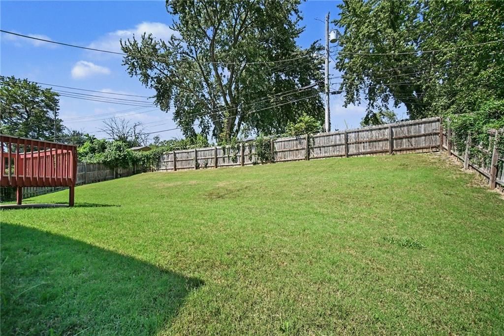 5228 Cypress Avenue — photo 16