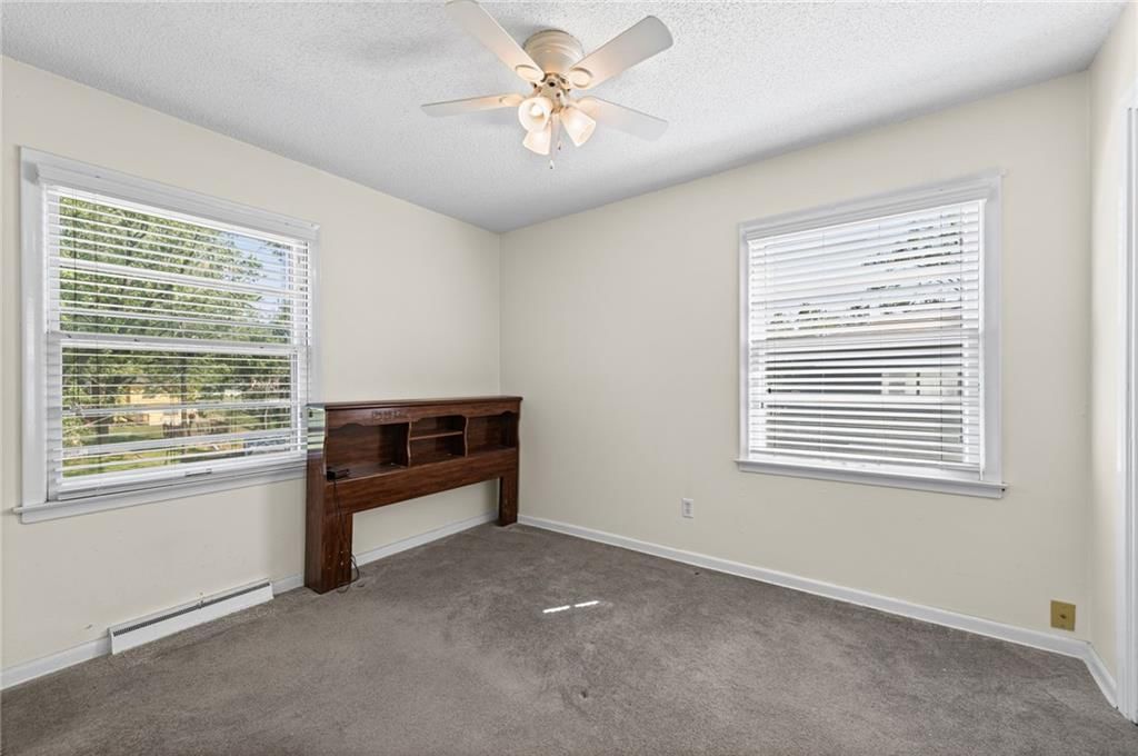 7017 N Montrose Avenue — photo 16