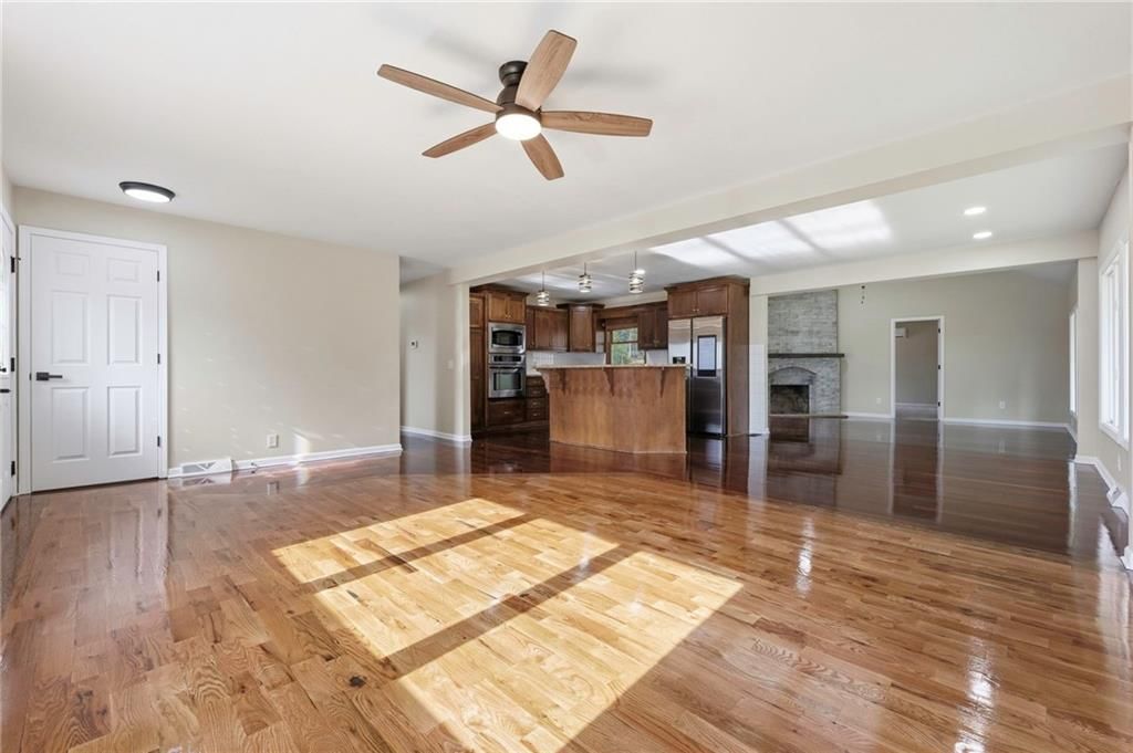 1010 Wesley Avenue — photo 5