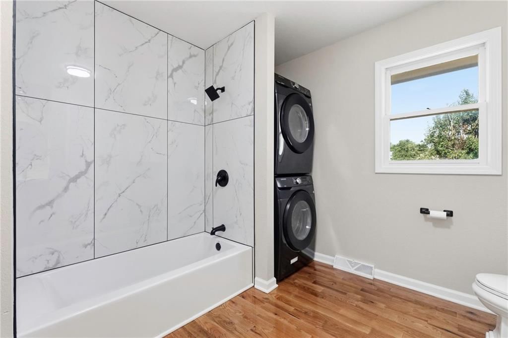 1010 Wesley Avenue — photo 20