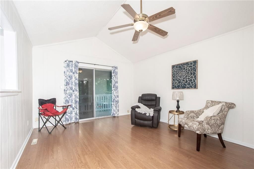 9912 Oakridge Drive — photo 10