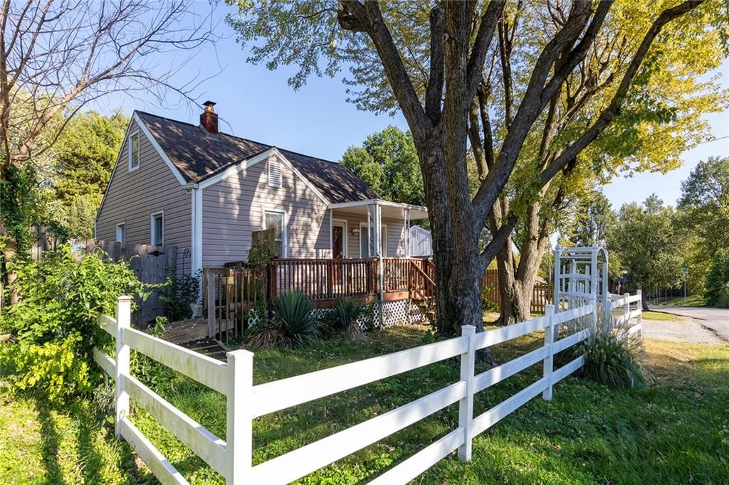613 N Highland Drive, Independence, MO