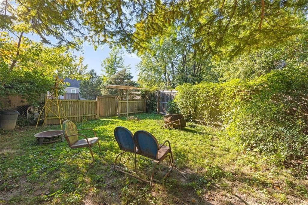 Photo 22 of 22, 613 N Highland Drive, Independence, MO 64050