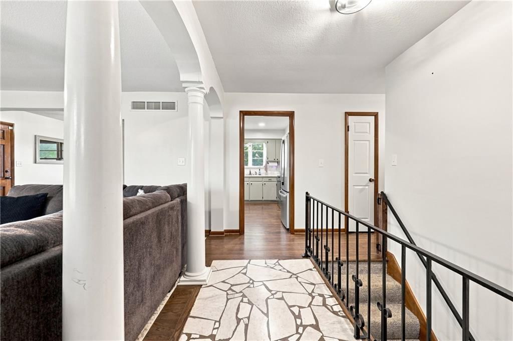1550 SW Liggett Road — photo 4