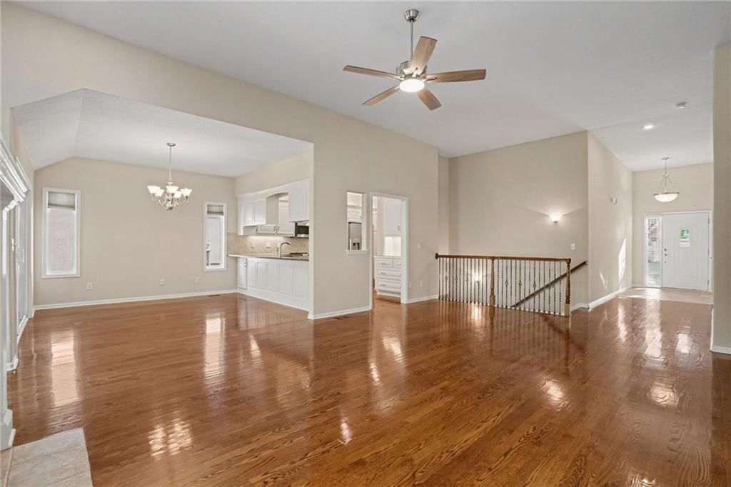 10004 N Arlington Avenue — photo 11
