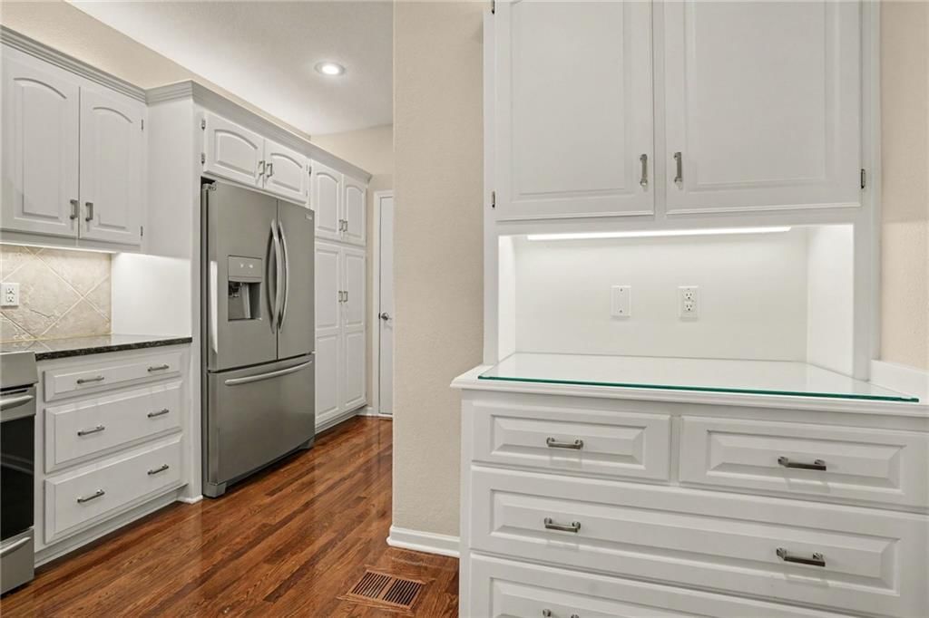 10004 N Arlington Avenue — photo 17