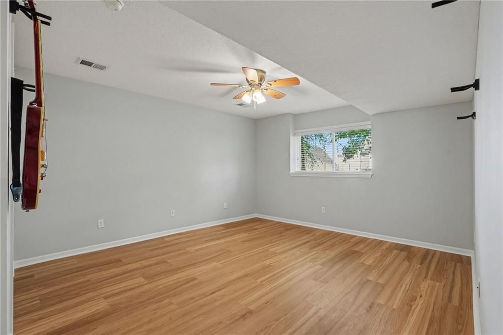 10004 N Arlington Avenue — photo 26