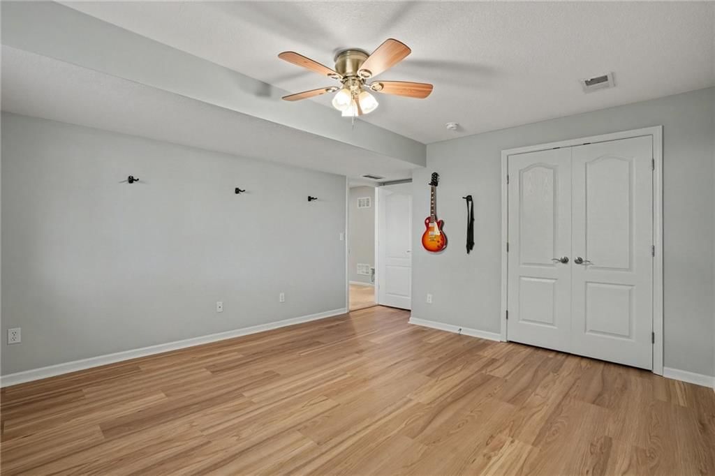 10004 N Arlington Avenue — photo 27