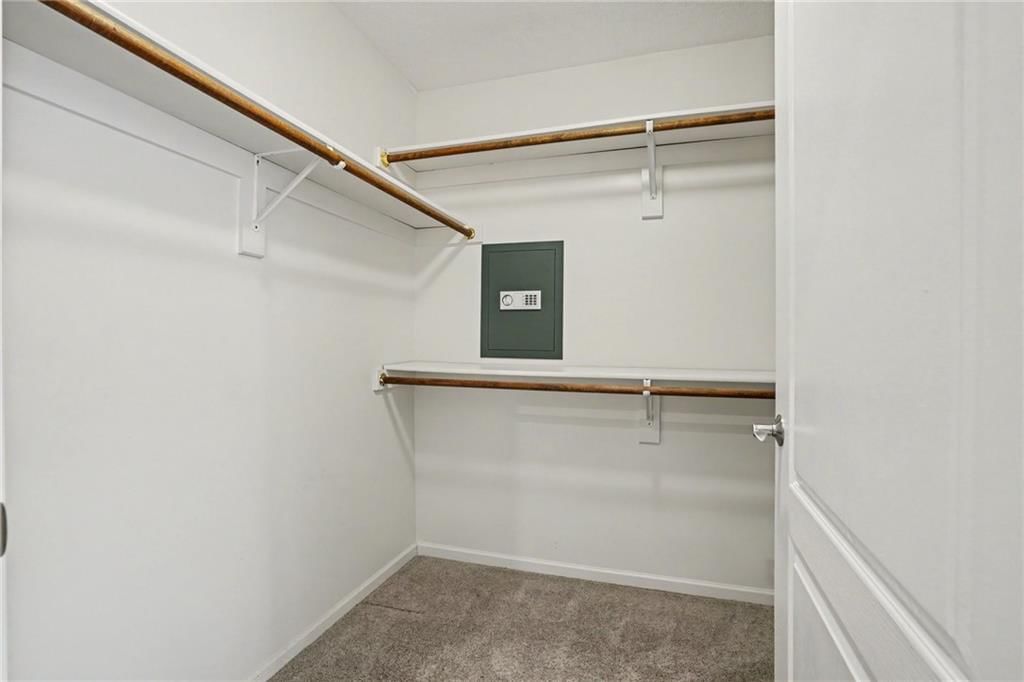 10004 N Arlington Avenue — photo 34