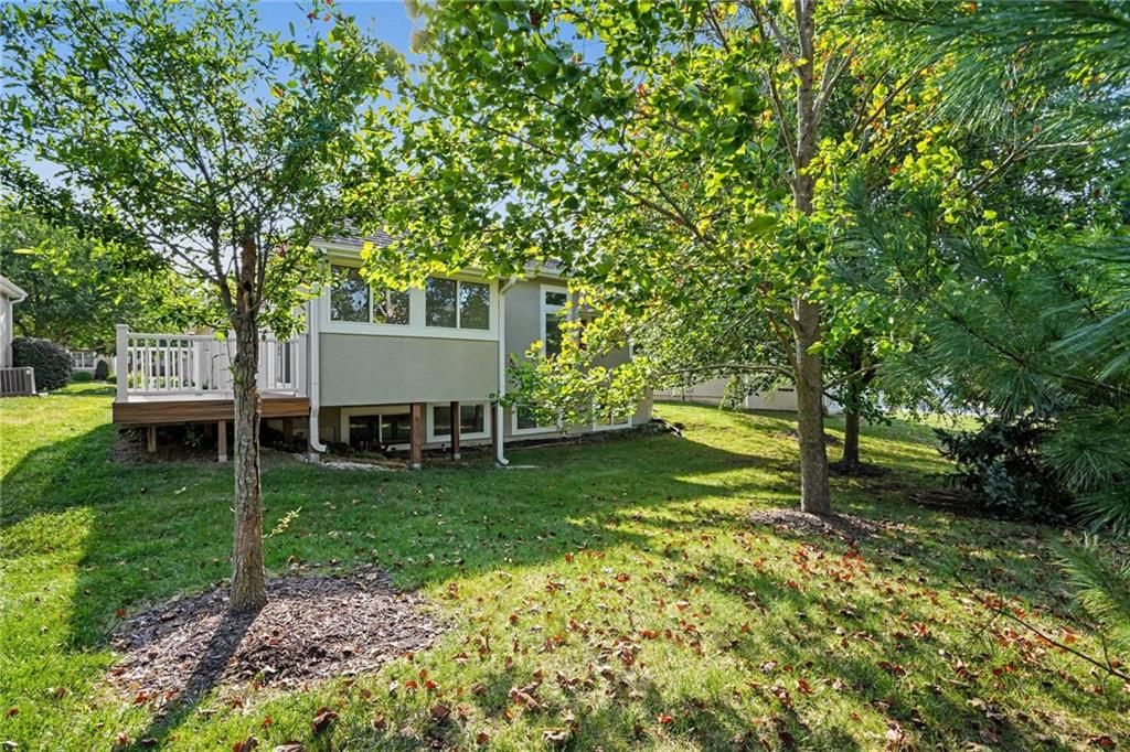 10004 N Arlington Avenue — photo 36