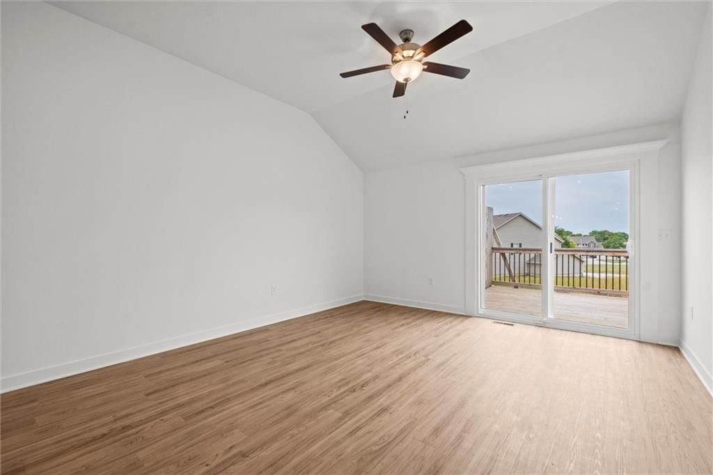 9301-9303 N Adrian Place — photo 5
