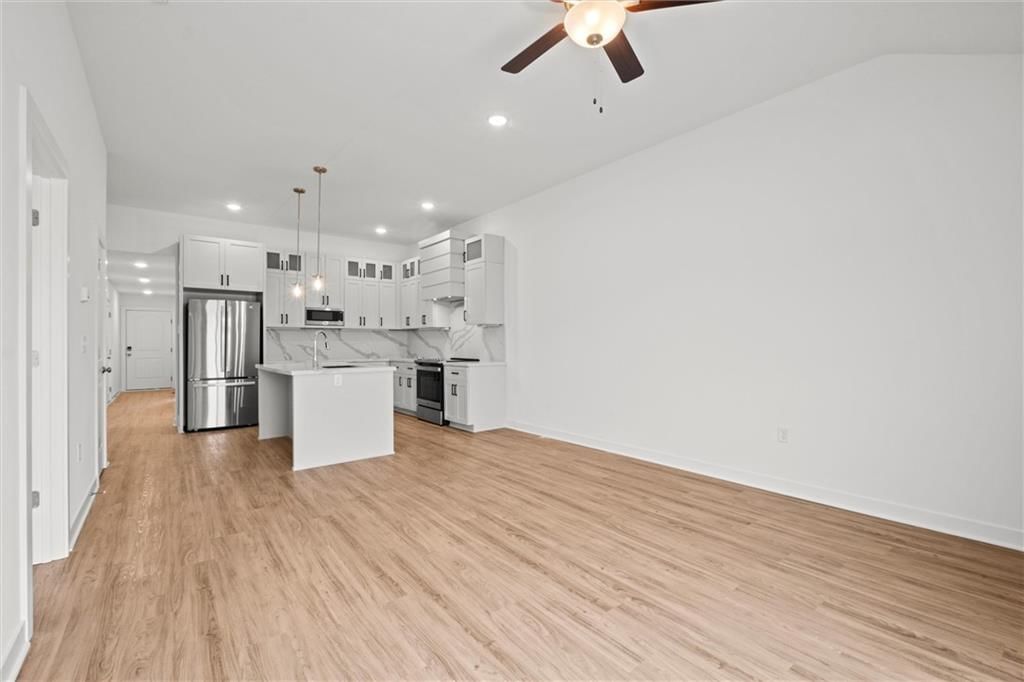 9301-9303 N Adrian Place — photo 6