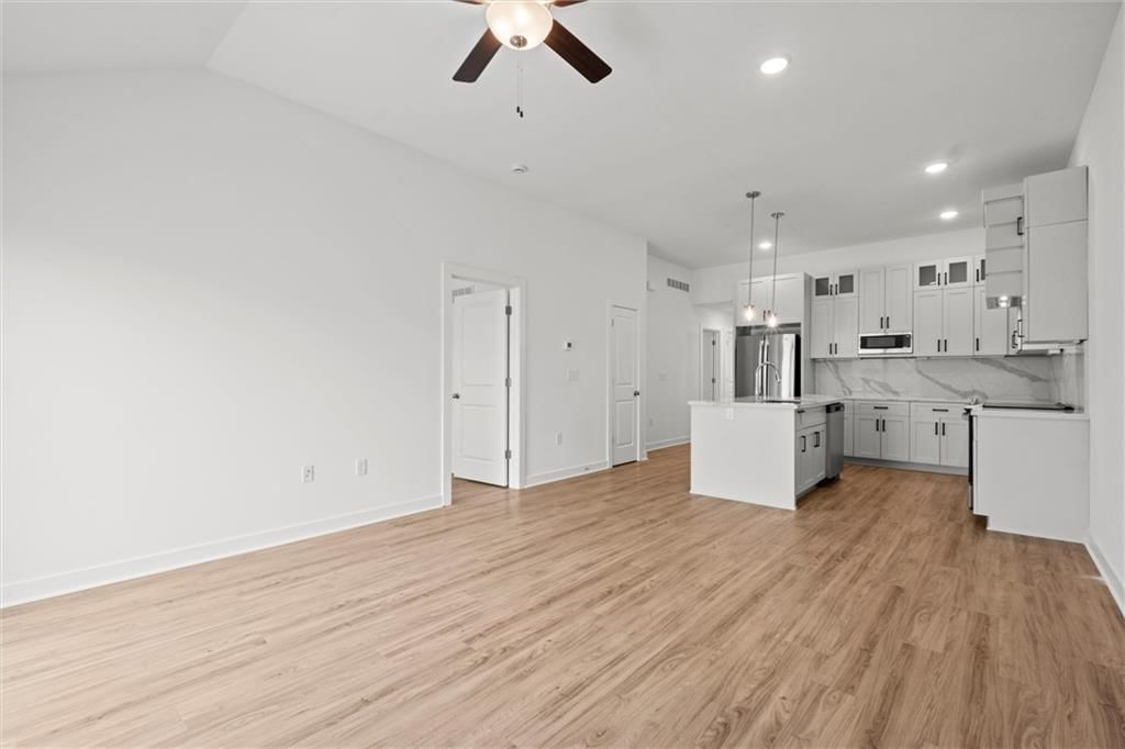9301-9303 N Adrian Place — photo 7