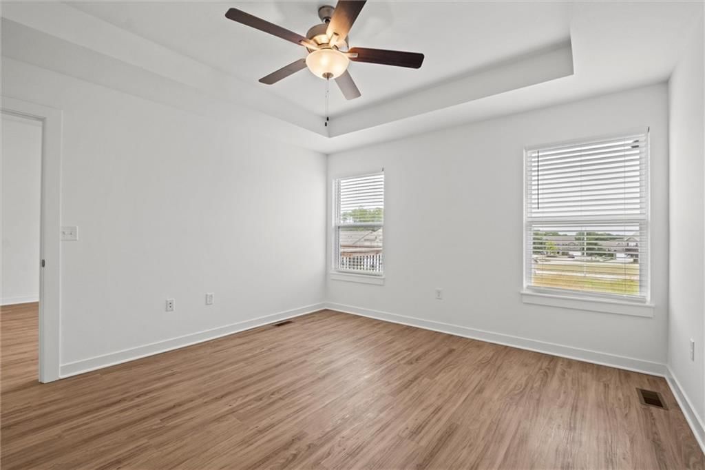 9301-9303 N Adrian Place — photo 15