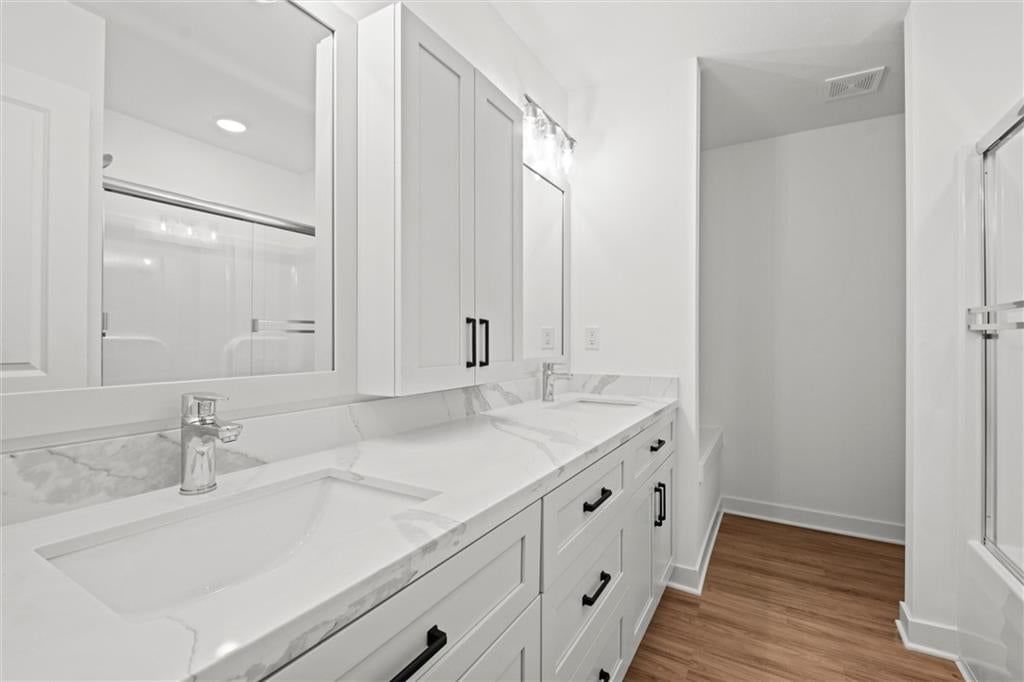 9301-9303 N Adrian Place — photo 26