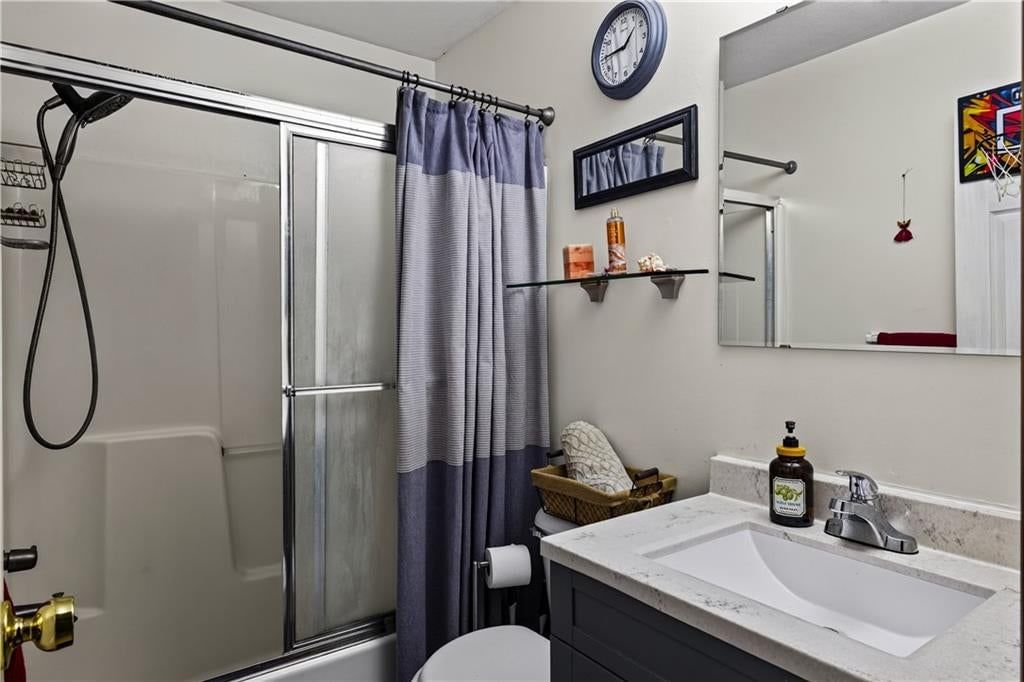 105 W South Street — photo 17
