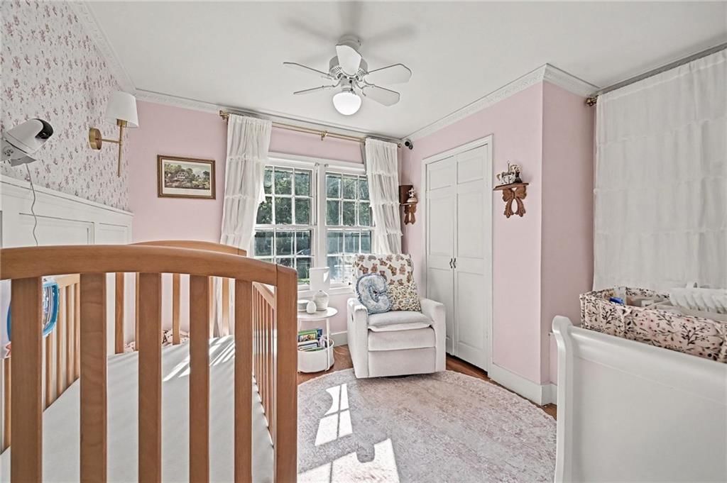 Photo 12 of 18 - 5344 Nall Avenue, Roeland Park, KS 66202