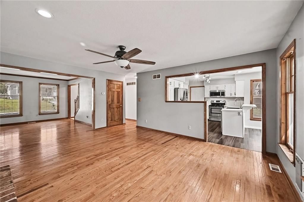1629 Dunwich Drive — photo 9