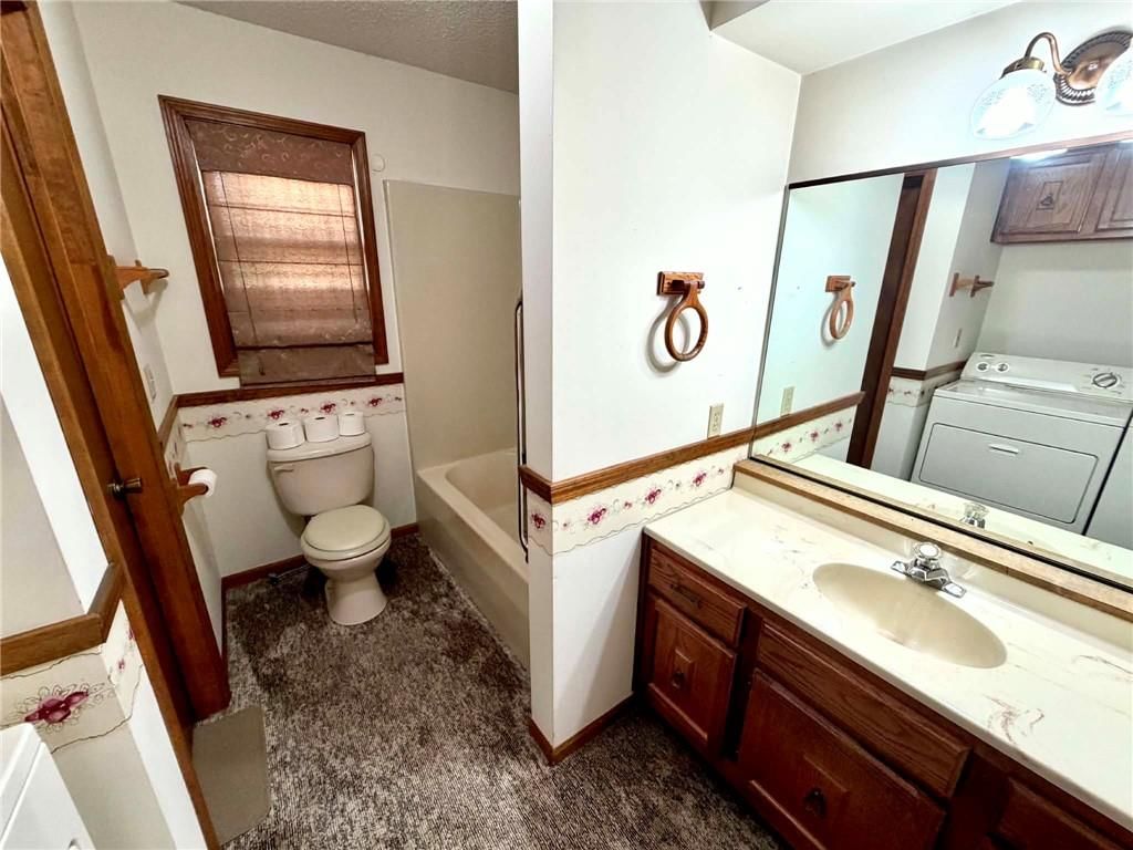 627 W Edwards Street — photo 12