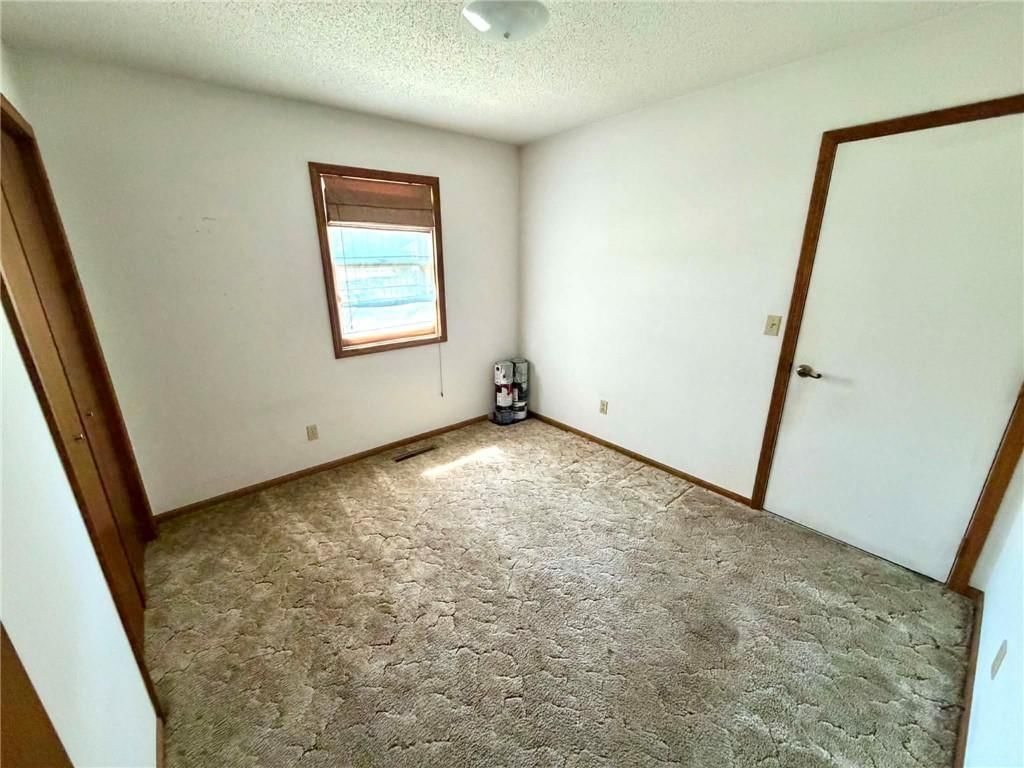 627 W Edwards Street — photo 14