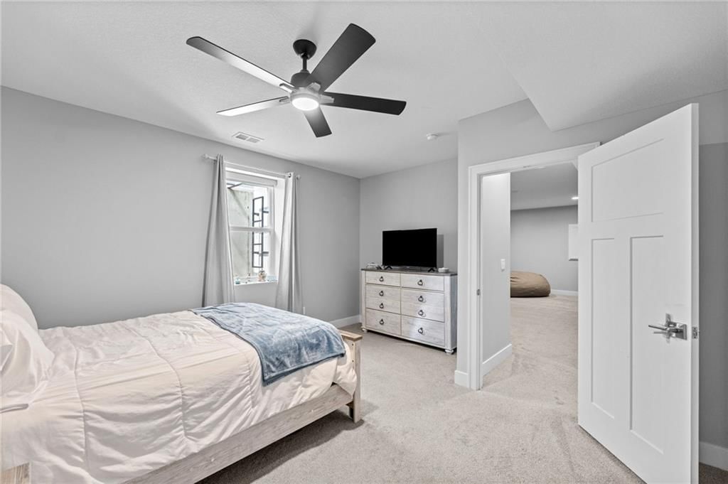 12526 S Hedge Court — photo 32