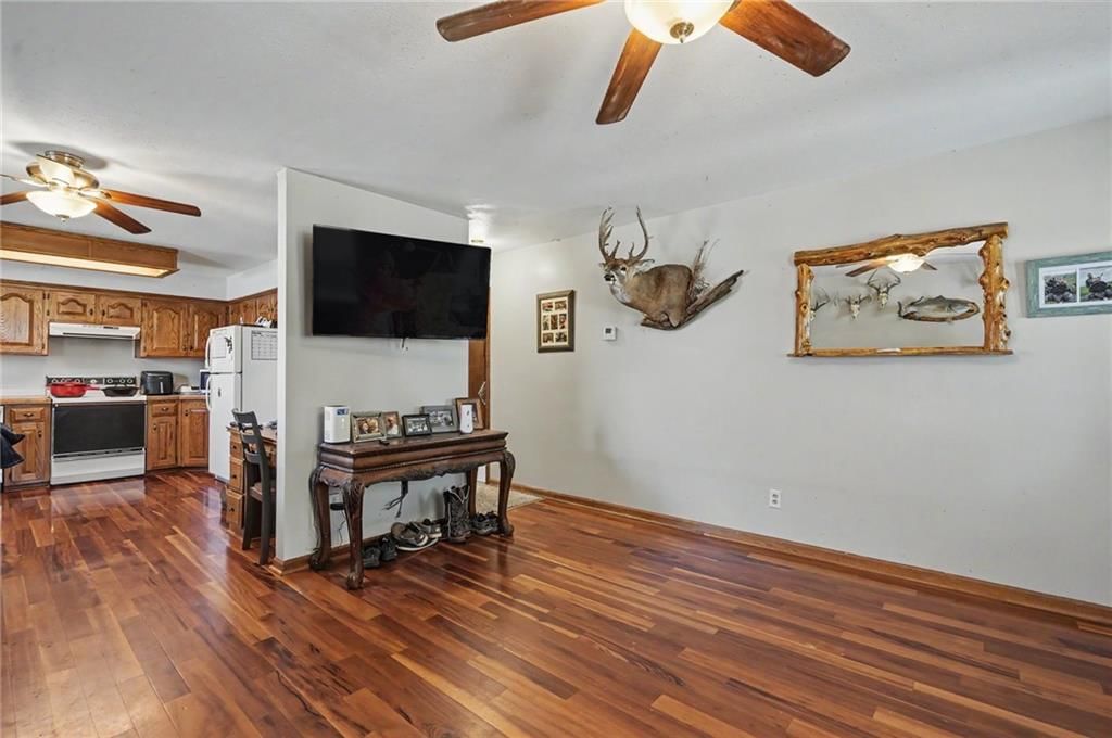 1014 Locust Street — photo 3