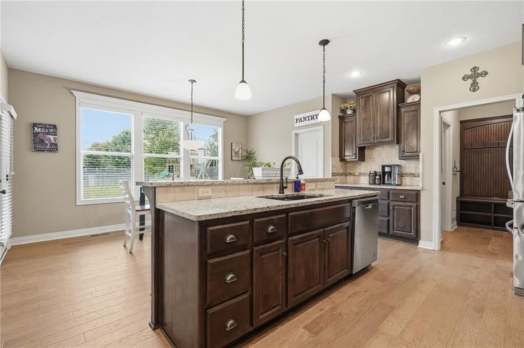 Photo 8 of 34, 104 S Eastglen Drive, Raymore, MO 64083