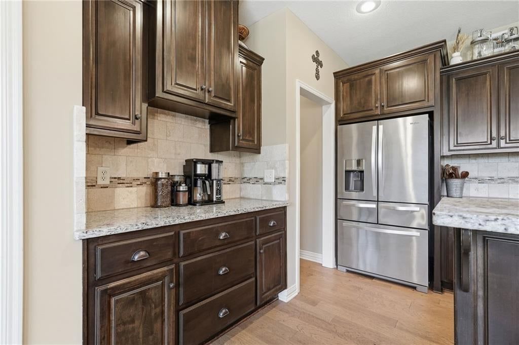 Photo 9 of 34, 104 S Eastglen Drive, Raymore, MO 64083